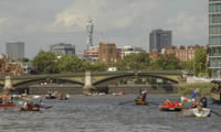 Battersea Bridge.